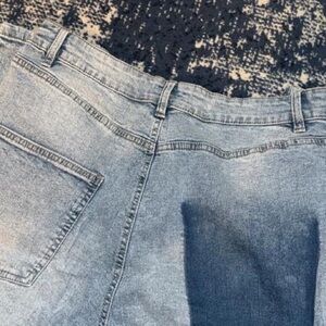 Black ItemHigh waisted multi blue denim jeans